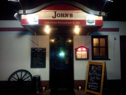 Фото: John&amp;#039;s Restaurant &amp;amp; Bar